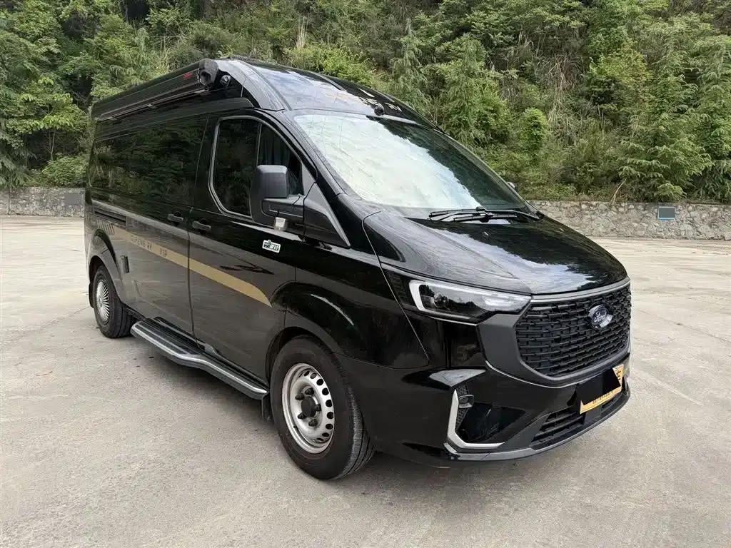Ford Transit T8 2024 T8 2.3T Diesel Automatic Mid-Wheelbase Mid-Roof 6-Seater Multi-Functional Version 2/2/2 — миниатюра 2