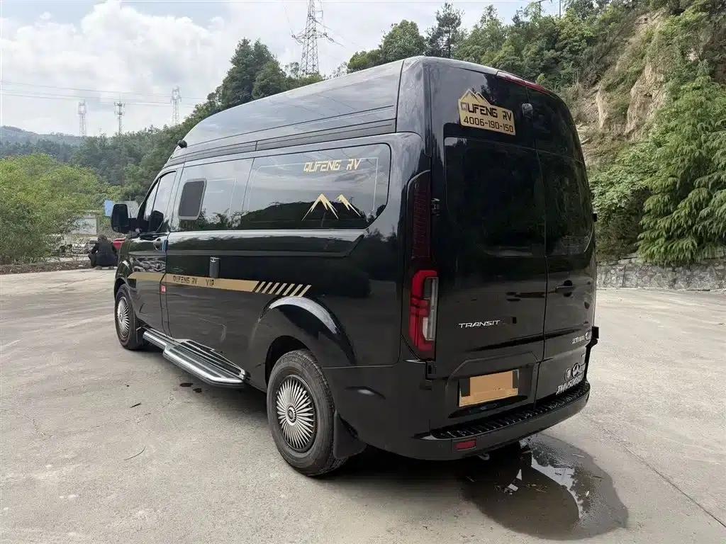 Ford Transit T8 2024 T8 2.3T Diesel Automatic Mid-Wheelbase Mid-Roof 6-Seater Multi-Functional Version 2/2/2 — миниатюра 3