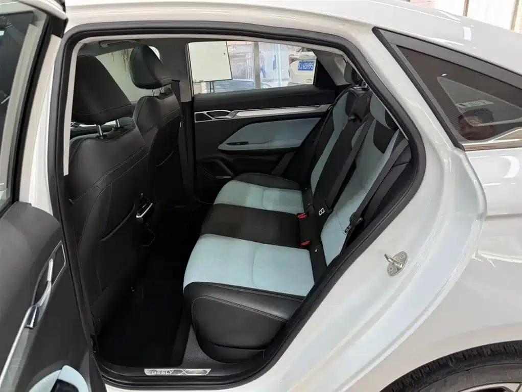 Geely Emgrand L 2022 1.4T CVT Supreme Edition — миниатюра 18