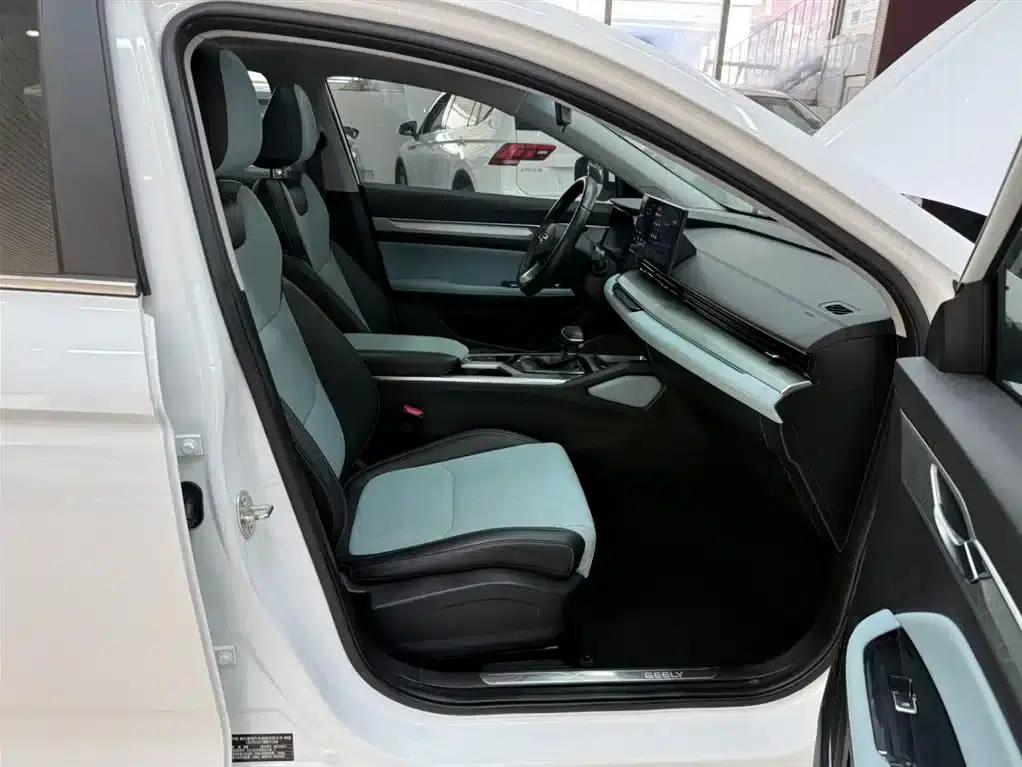Geely Emgrand L 2022 1.4T CVT Supreme Edition — миниатюра 21
