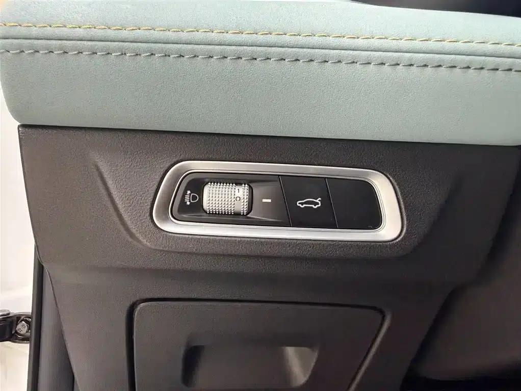 Geely Emgrand L 2022 1.4T CVT Supreme Edition — миниатюра 9
