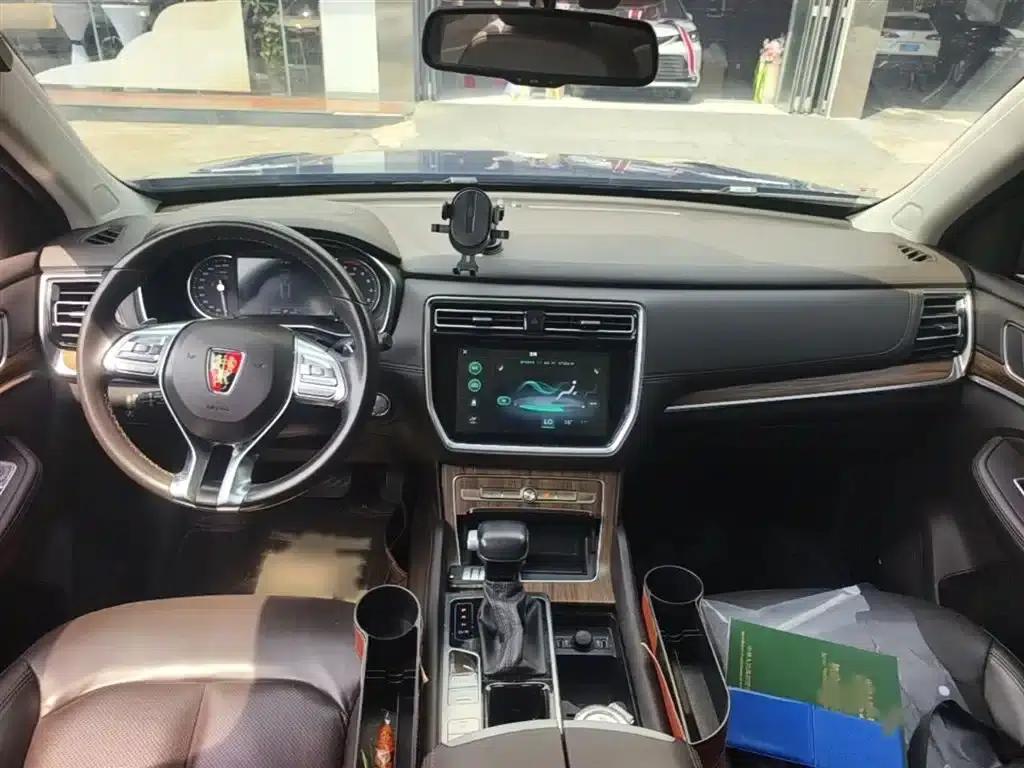 Roewe RX8 2019 30T Intelligent Internet Two-Wheel Drive Super Flagship Edition — миниатюра 13
