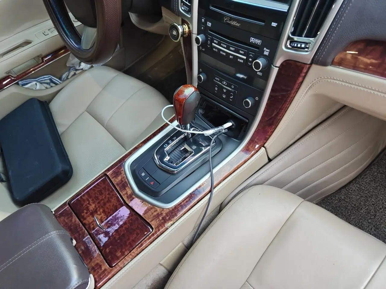 Cadillac SLS Seville 2010 3.0L Elite Edition — миниатюра 15