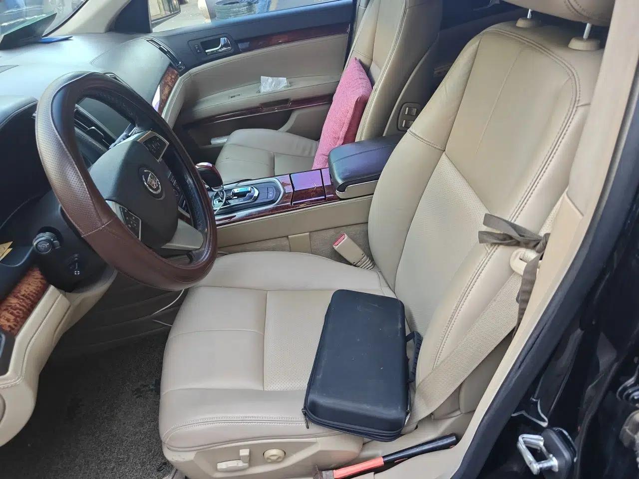 Cadillac SLS Seville 2010 3.0L Elite Edition — миниатюра 16