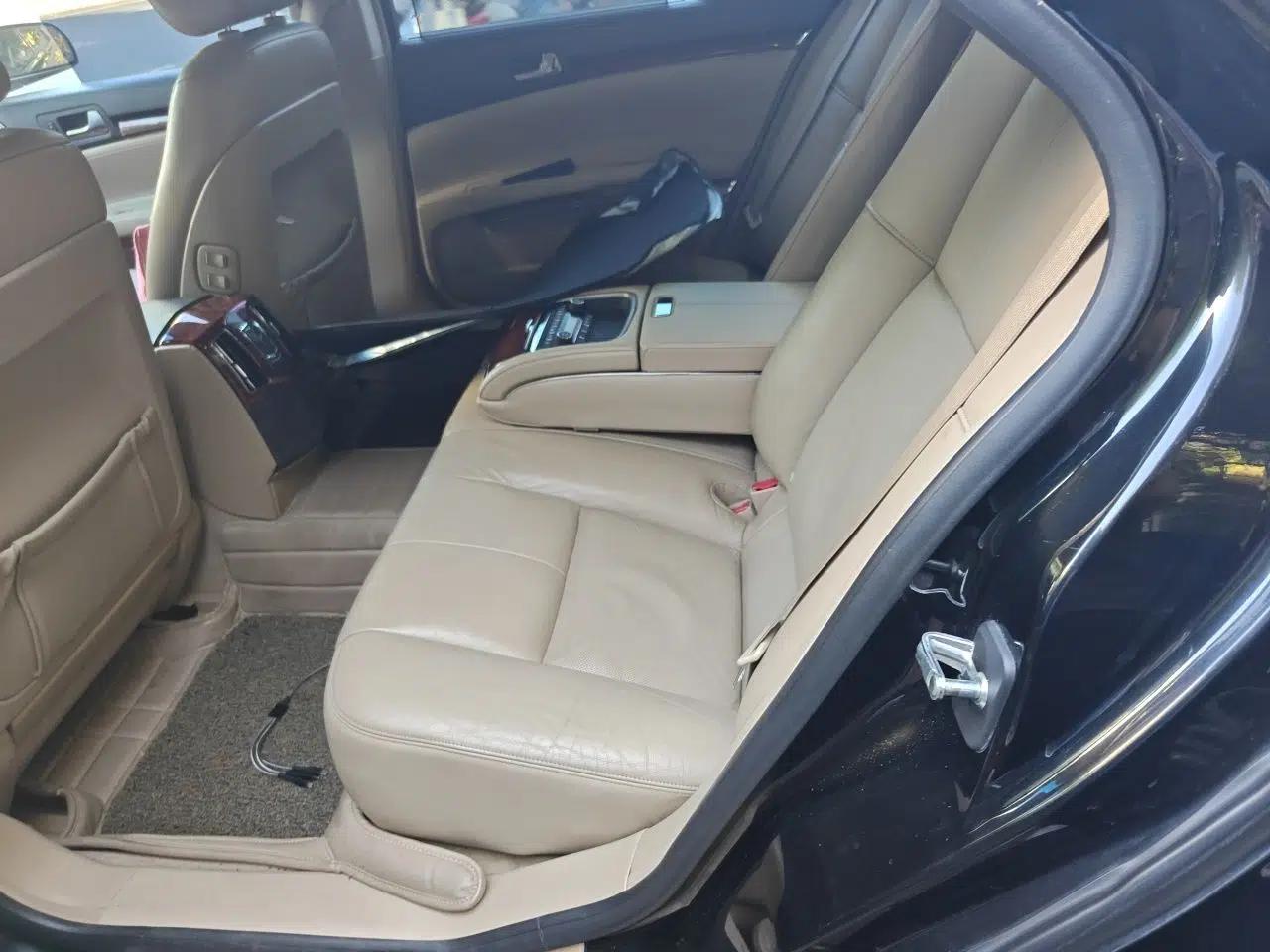 Cadillac SLS Seville 2010 3.0L Elite Edition — миниатюра 18