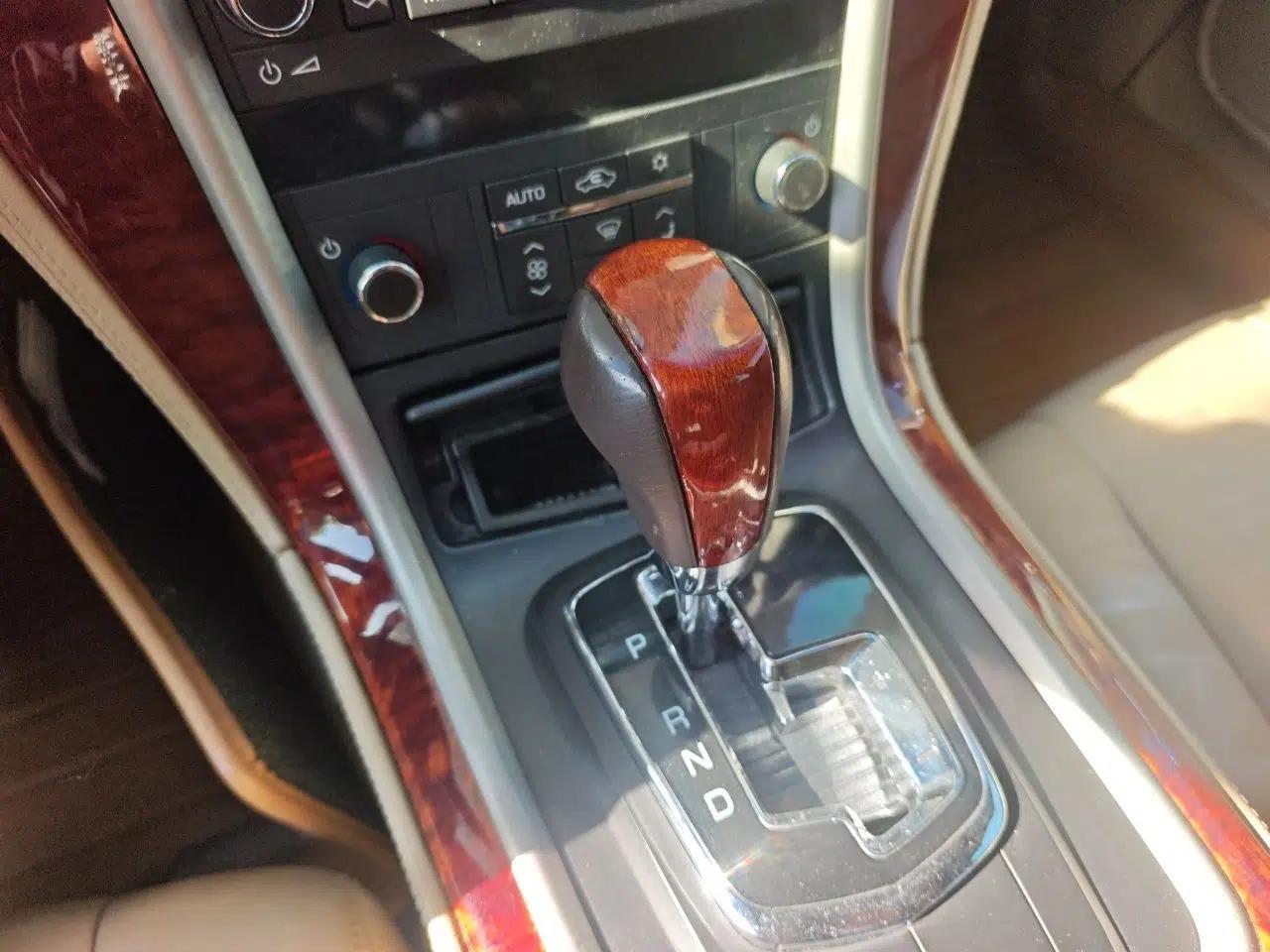 Cadillac SLS Seville 2011 2.0T Elite Edition — миниатюра 15