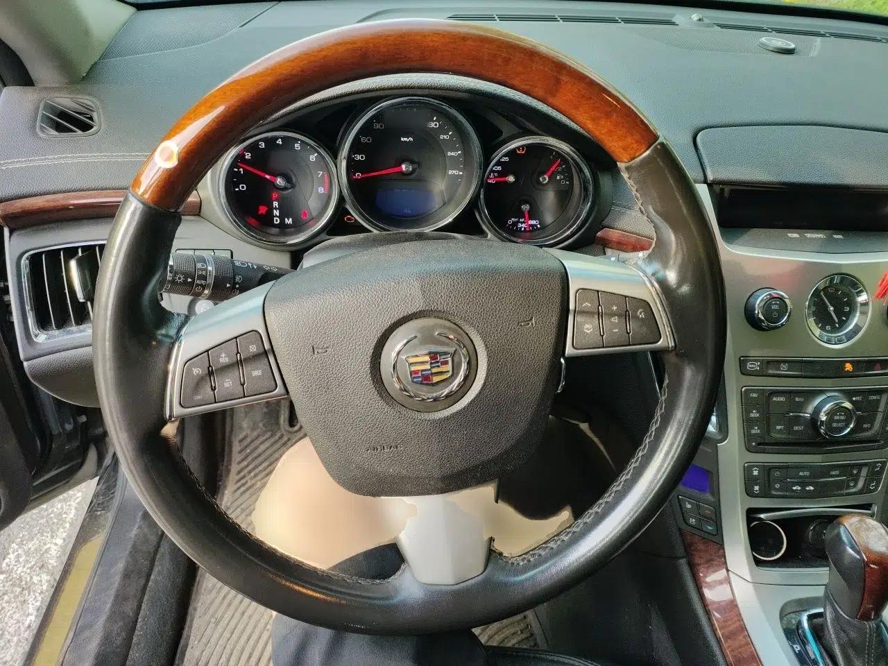 Cadillac CTS 2008 2.8L Luxury Sport Edition — миниатюра 11