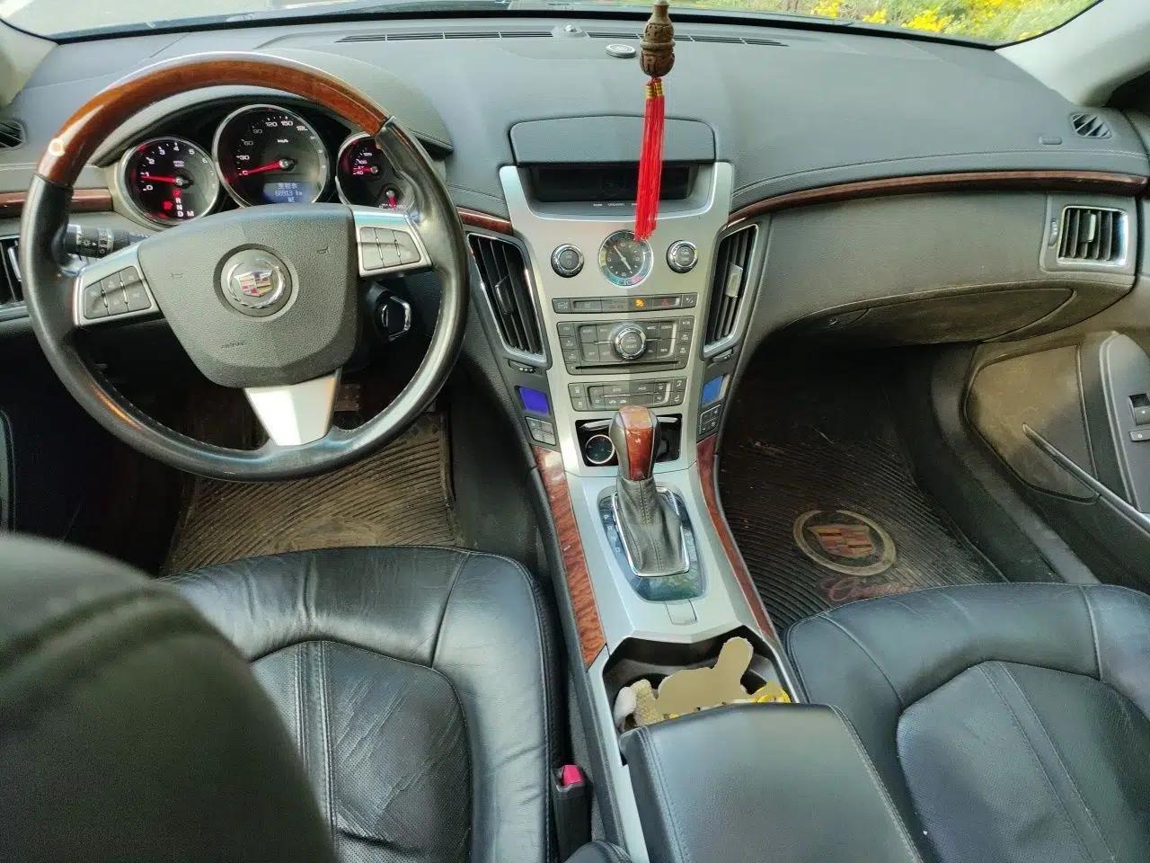 Cadillac CTS 2008 2.8L Luxury Sport Edition — миниатюра 10