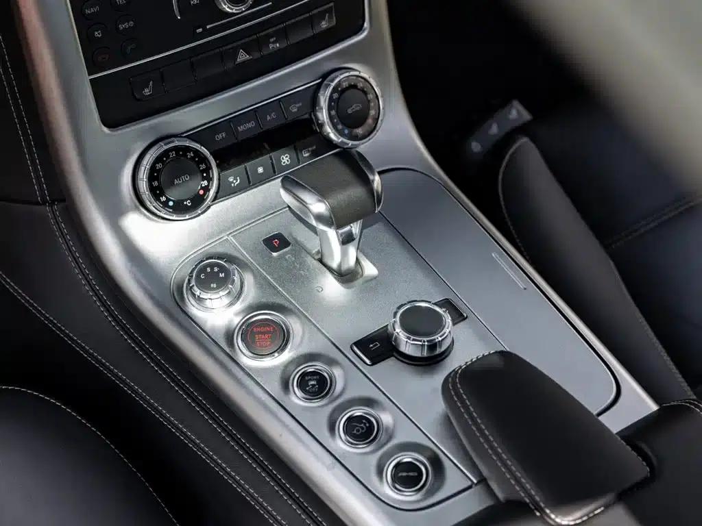 2011 Mercedes-Benz SLS AMG — миниатюра 13