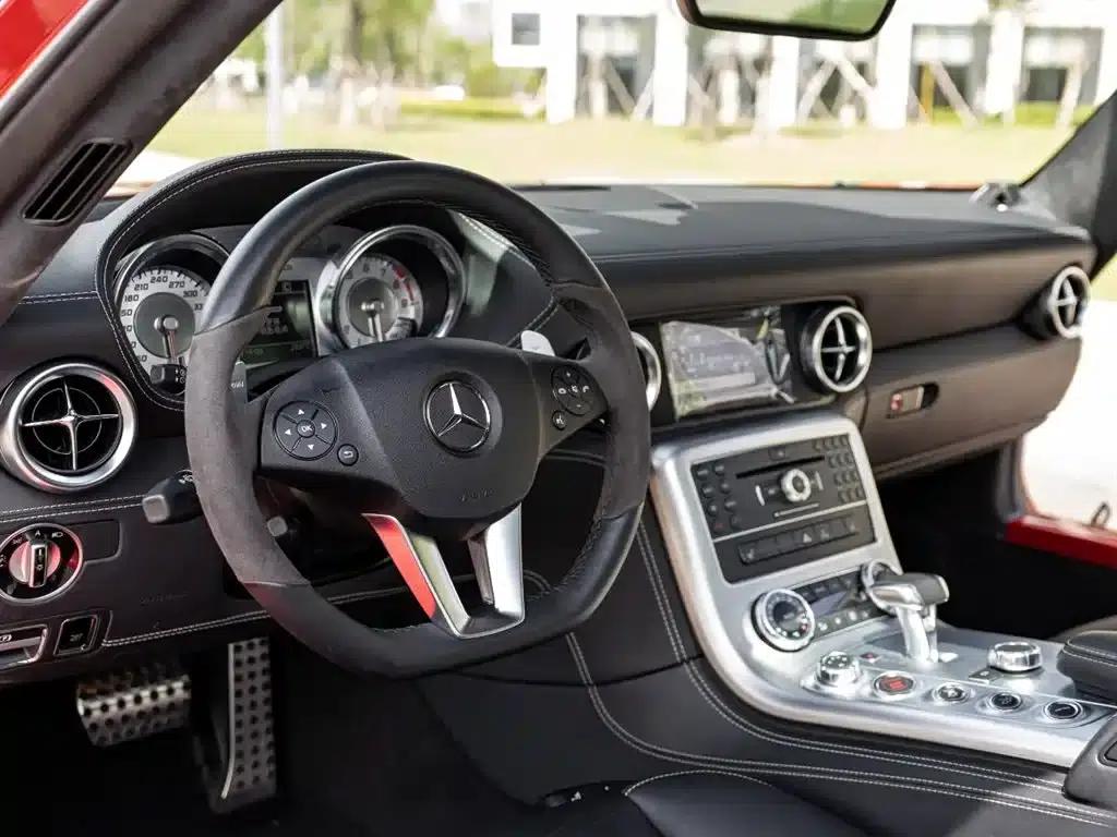 2011 Mercedes-Benz SLS AMG — миниатюра 9
