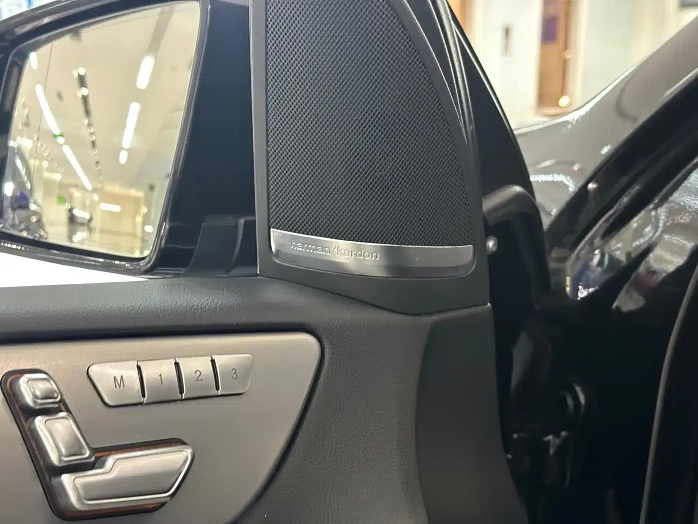 2014 Mercedes-Benz M-Class AMG ML 63 — миниатюра 17