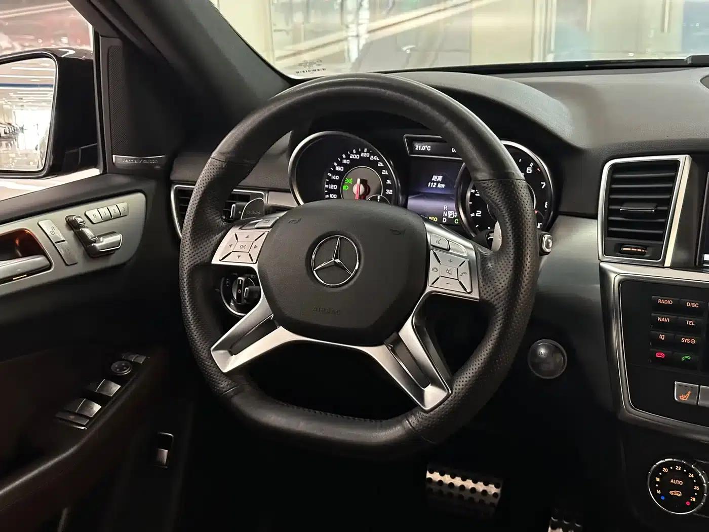 2014 Mercedes-Benz M-Class AMG ML 63 — миниатюра 10