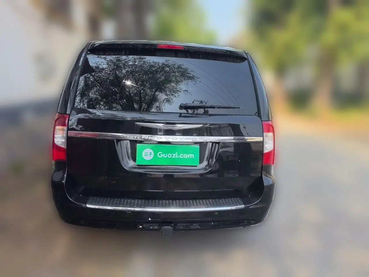 Chrysler Grand Voyager 2013 3.6L Luxury Edition — миниатюра 5