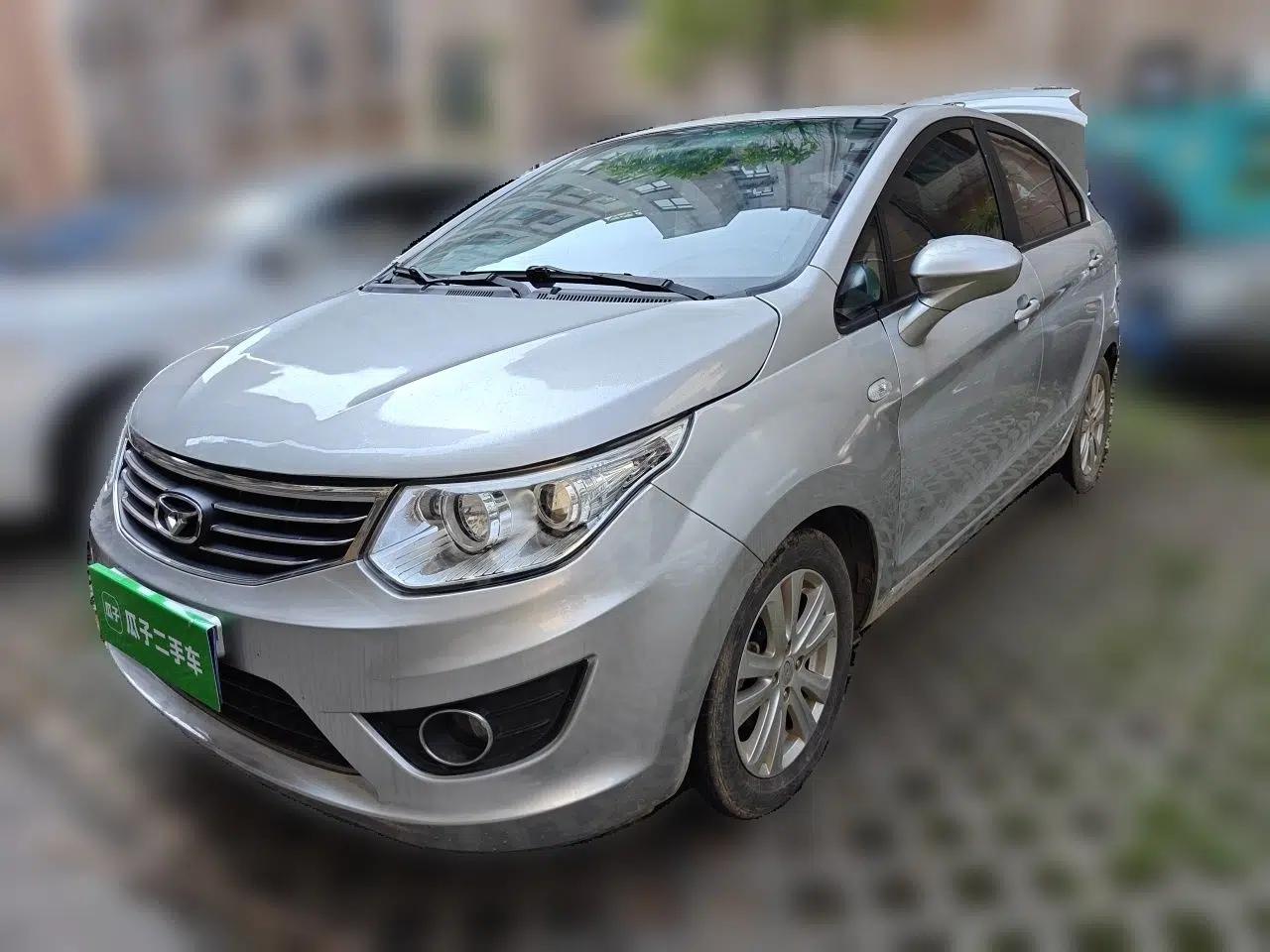 Cowin C3 2015 1.5L Manual Gold Diamond Edition — миниатюра 1