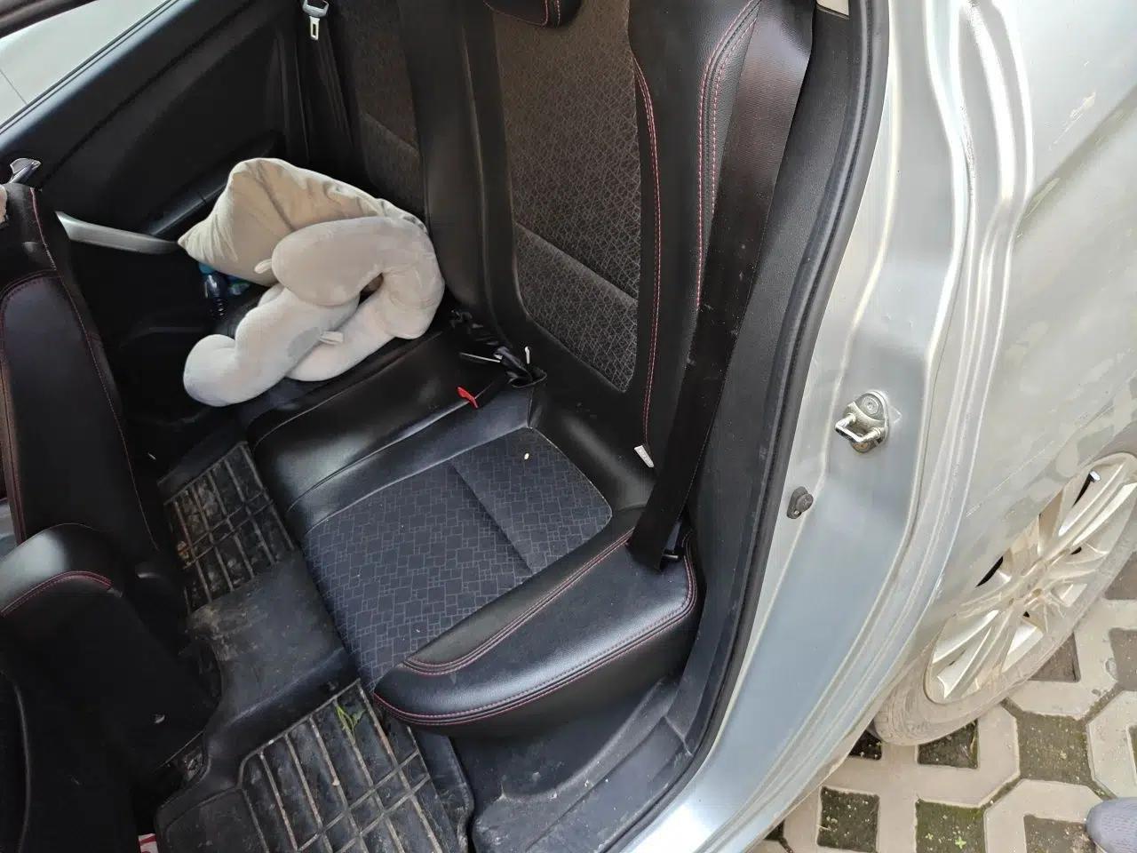 Cowin C3 2015 1.5L Manual Gold Diamond Edition — миниатюра 18