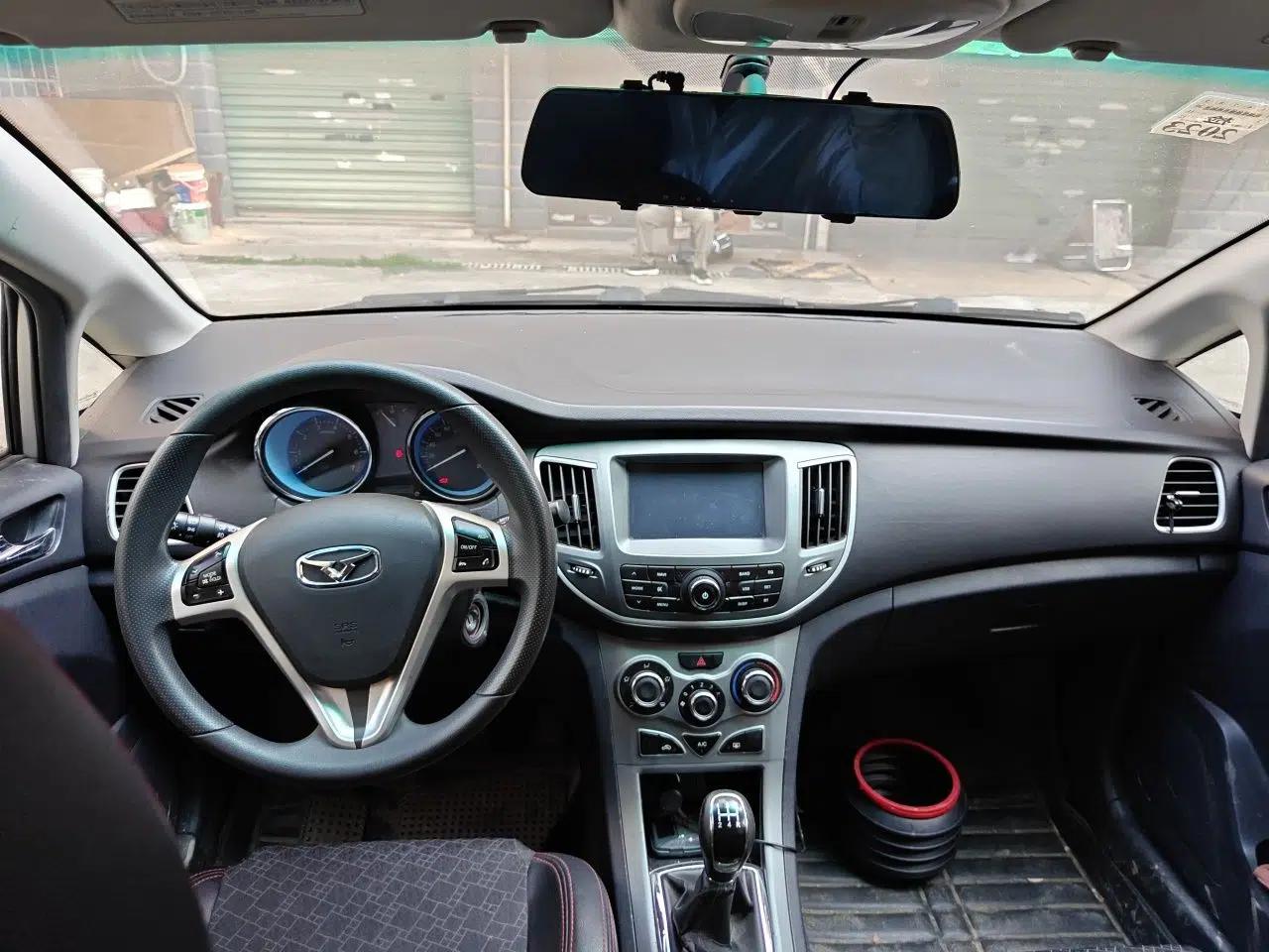 Cowin C3 2015 1.5L Manual Gold Diamond Edition — миниатюра 10