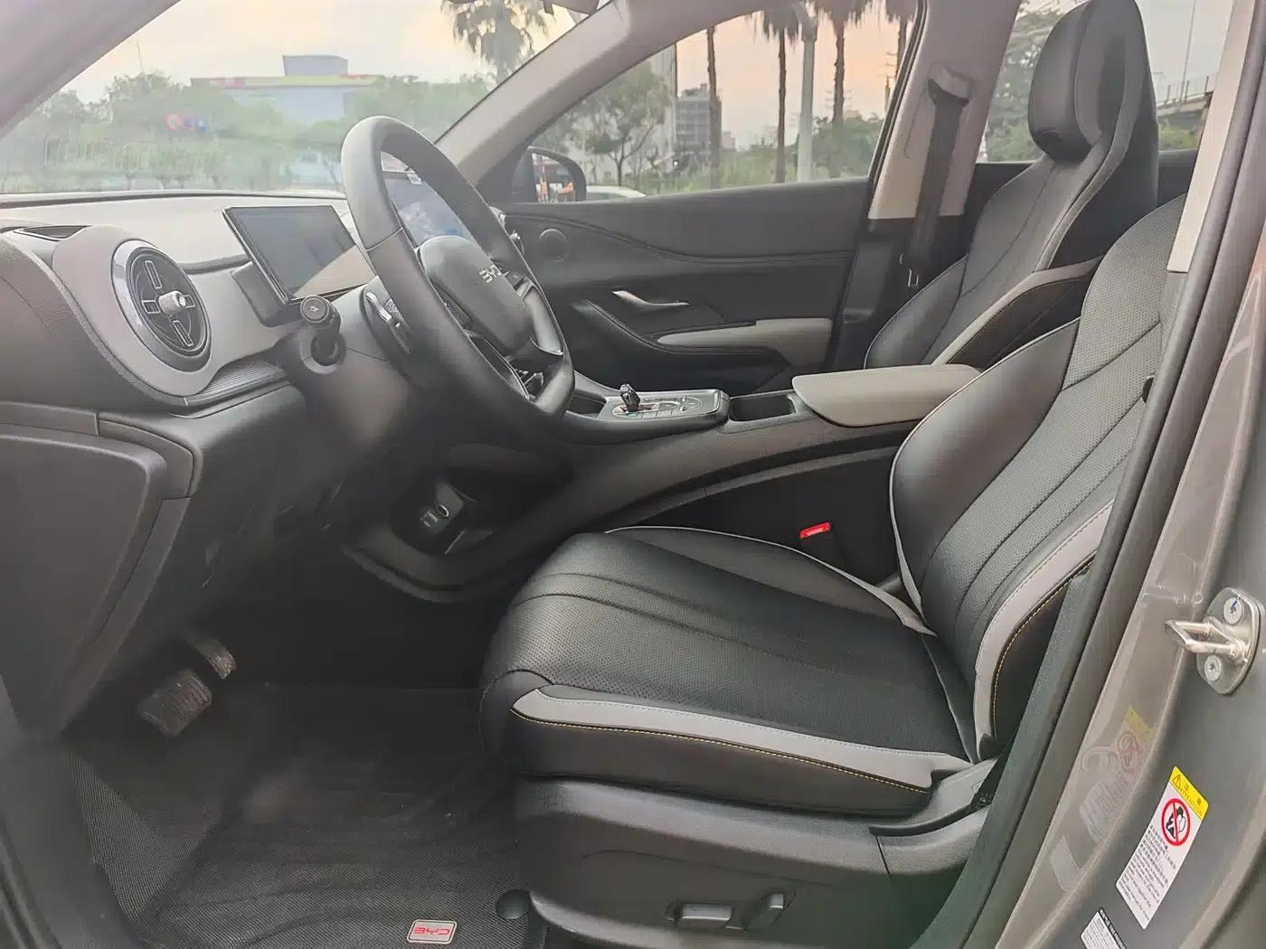 Hiace 05 DM-i 2025 DM-i Intelligent Driving Edition 75KM Luxury Model — миниатюра 4