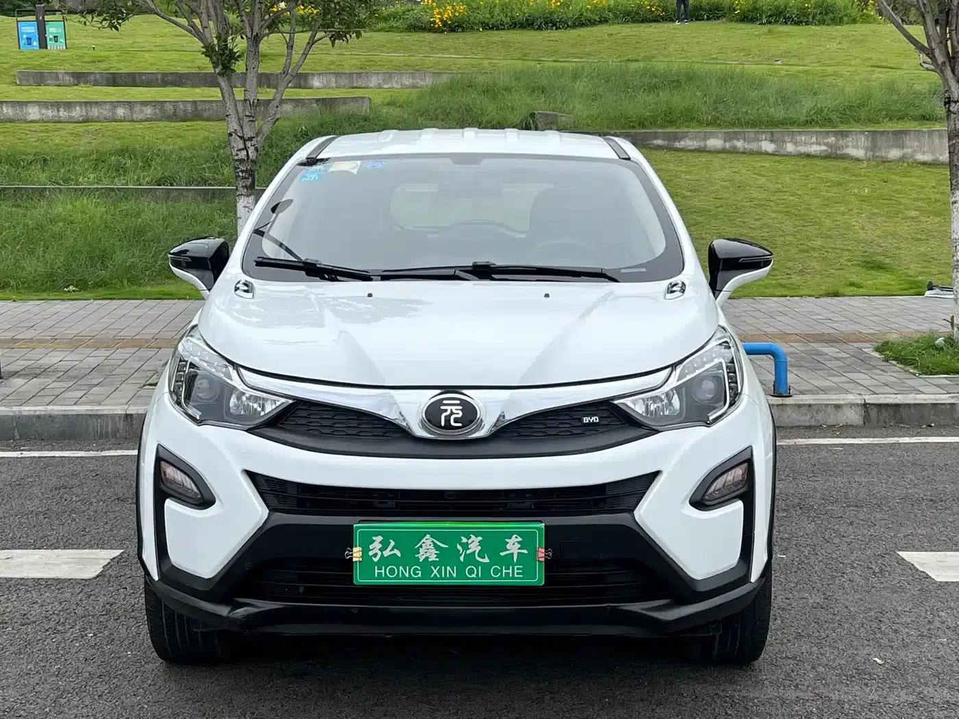 2017 Yuan 1.5L Automatic Cool and Stylish Model — миниатюра 2