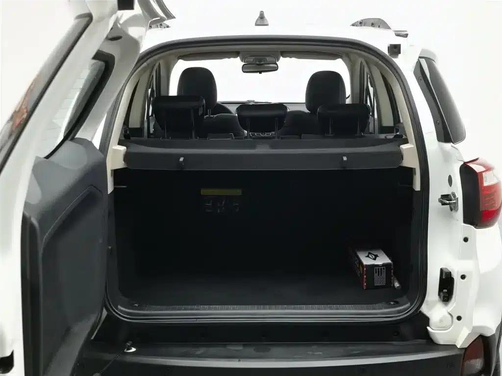 2016 Yuan 1.5L Manual Premium Model — миниатюра 16