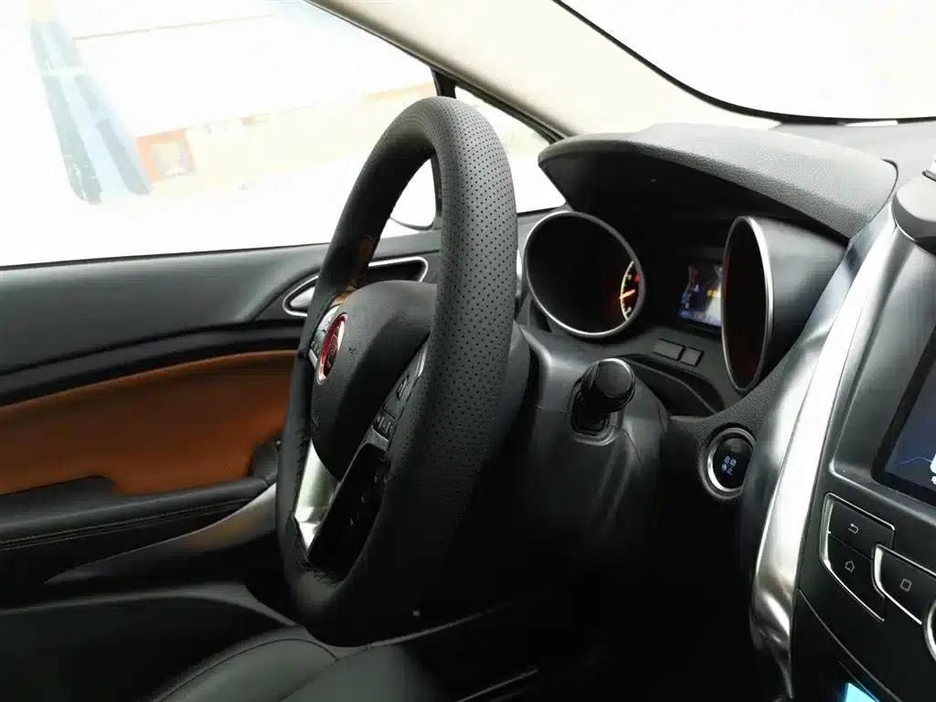 2016 Yuan 1.5L Manual Premium Model — миниатюра 22