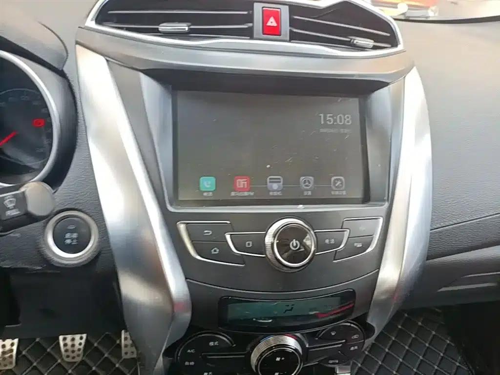2016 Yuan 1.5L Manual Premium Model — миниатюра 13