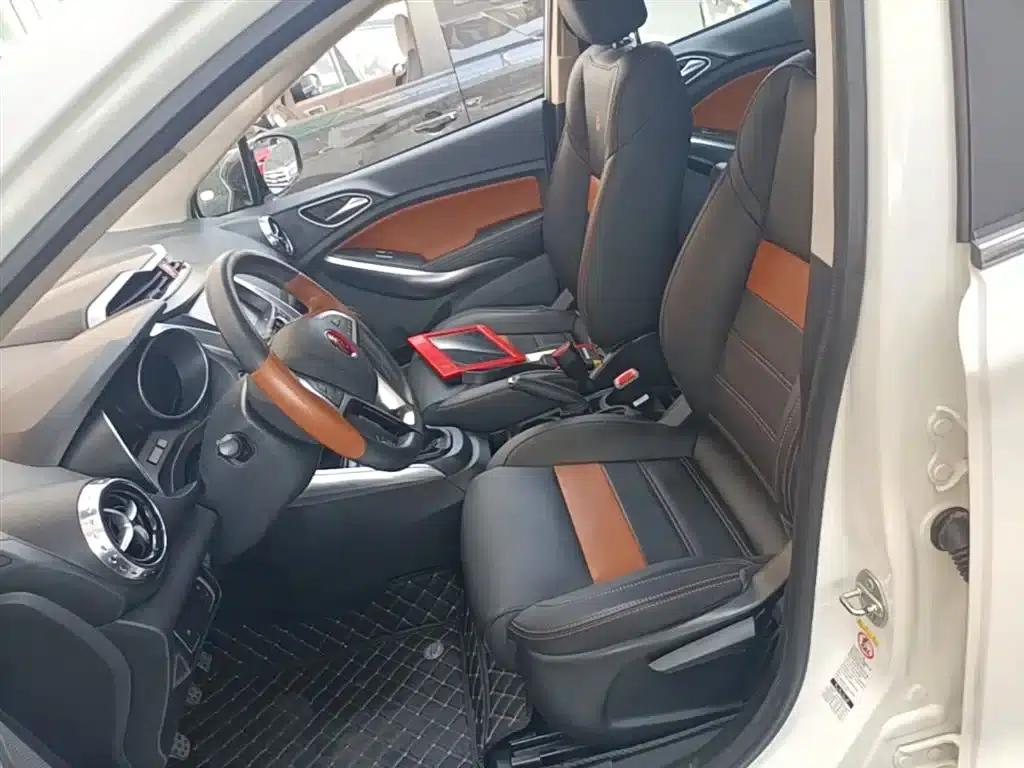 2016 Yuan 1.5L Manual Premium Model — миниатюра 15