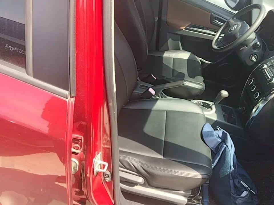 Suzuki SX4 2013 1.6L Automatic CoolRide Model — миниатюра 23