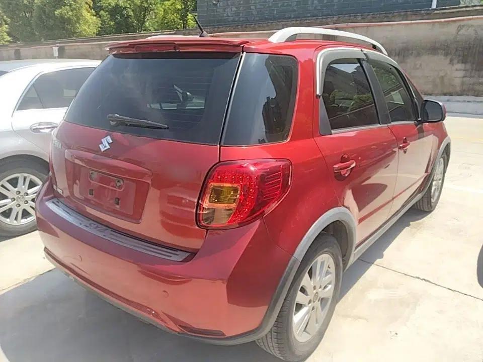 Suzuki SX4 2013 1.6L Automatic CoolRide Model — миниатюра 4