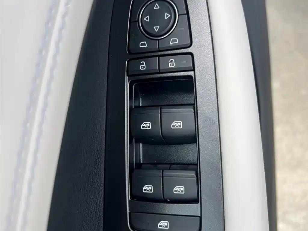 Seal 05 DM-i 2025 DM-i Intelligent Driving Edition 120KM Flagship Model — миниатюра 10