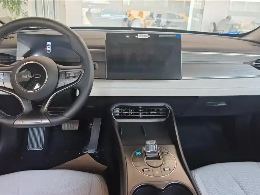 Seal 05 DM-i 2025 DM-i Intelligent Driving Edition 120KM Flagship Model — миниатюра 13