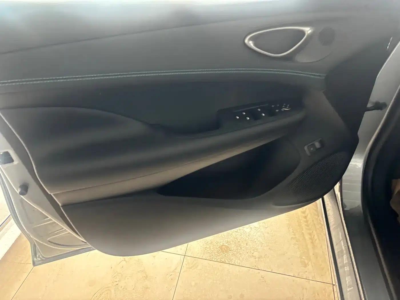Seal 05 DM-i 2026 Model DM-i 128KM Luxury — миниатюра 4
