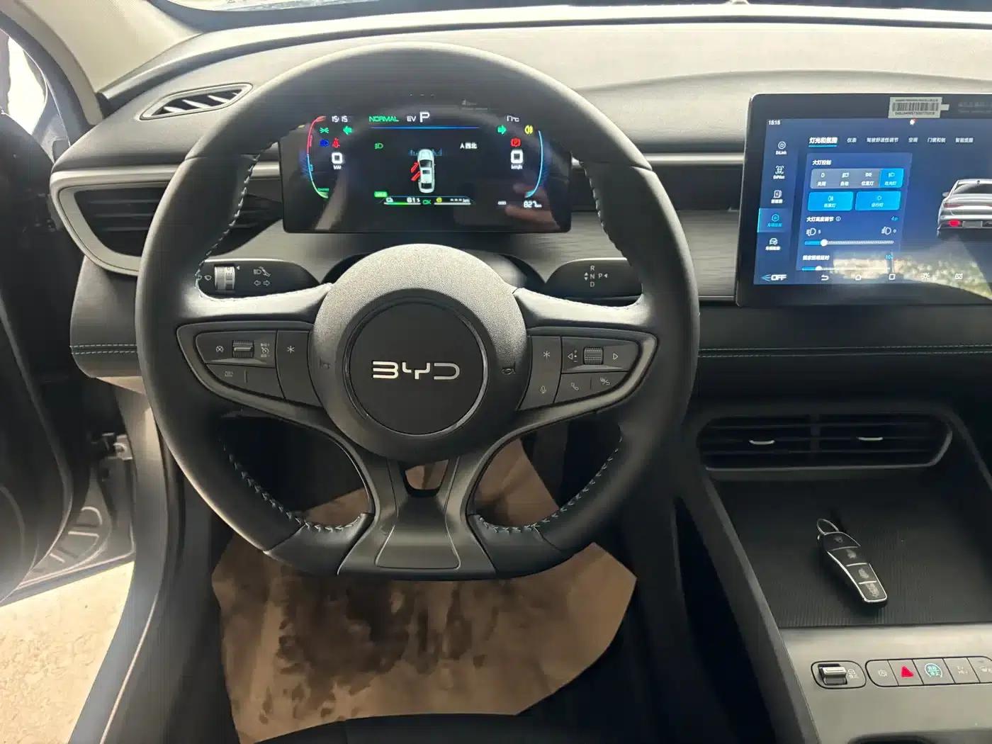 Seal 05 DM-i 2026 Model DM-i 128KM Luxury — миниатюра 7
