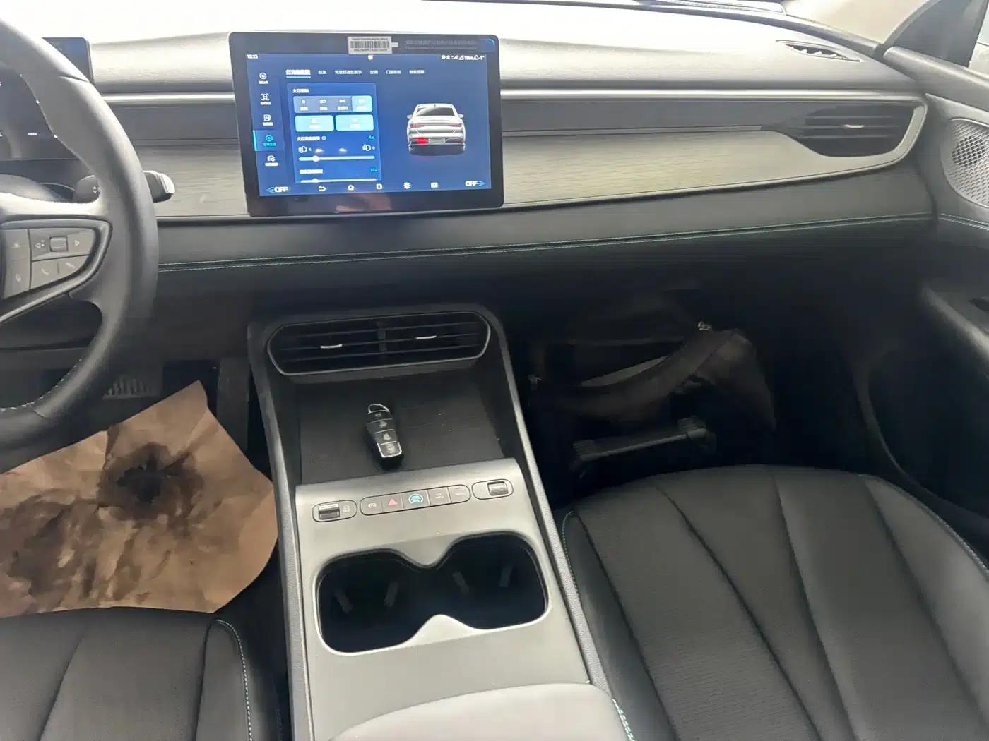Seal 05 DM-i 2026 Model DM-i 128KM Luxury — миниатюра 8