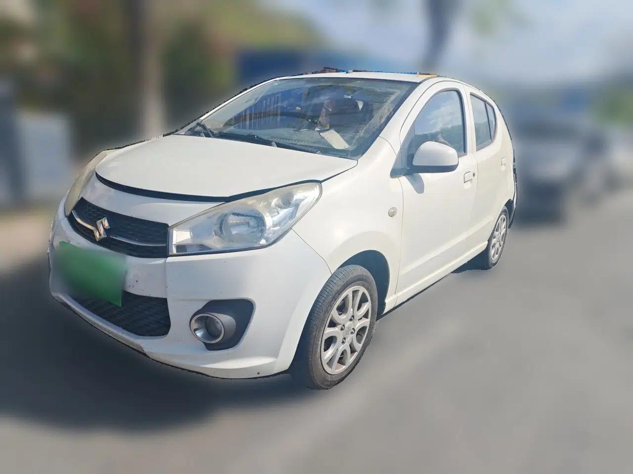 Suzuki Alto 2013 1.0L Manual Luxury Model — миниатюра 1