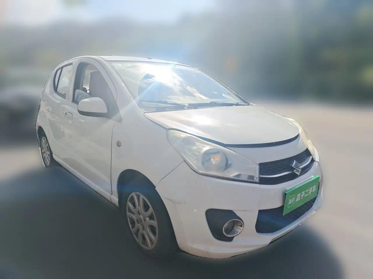 Suzuki Alto 2013 1.0L Manual Luxury Model — миниатюра 3