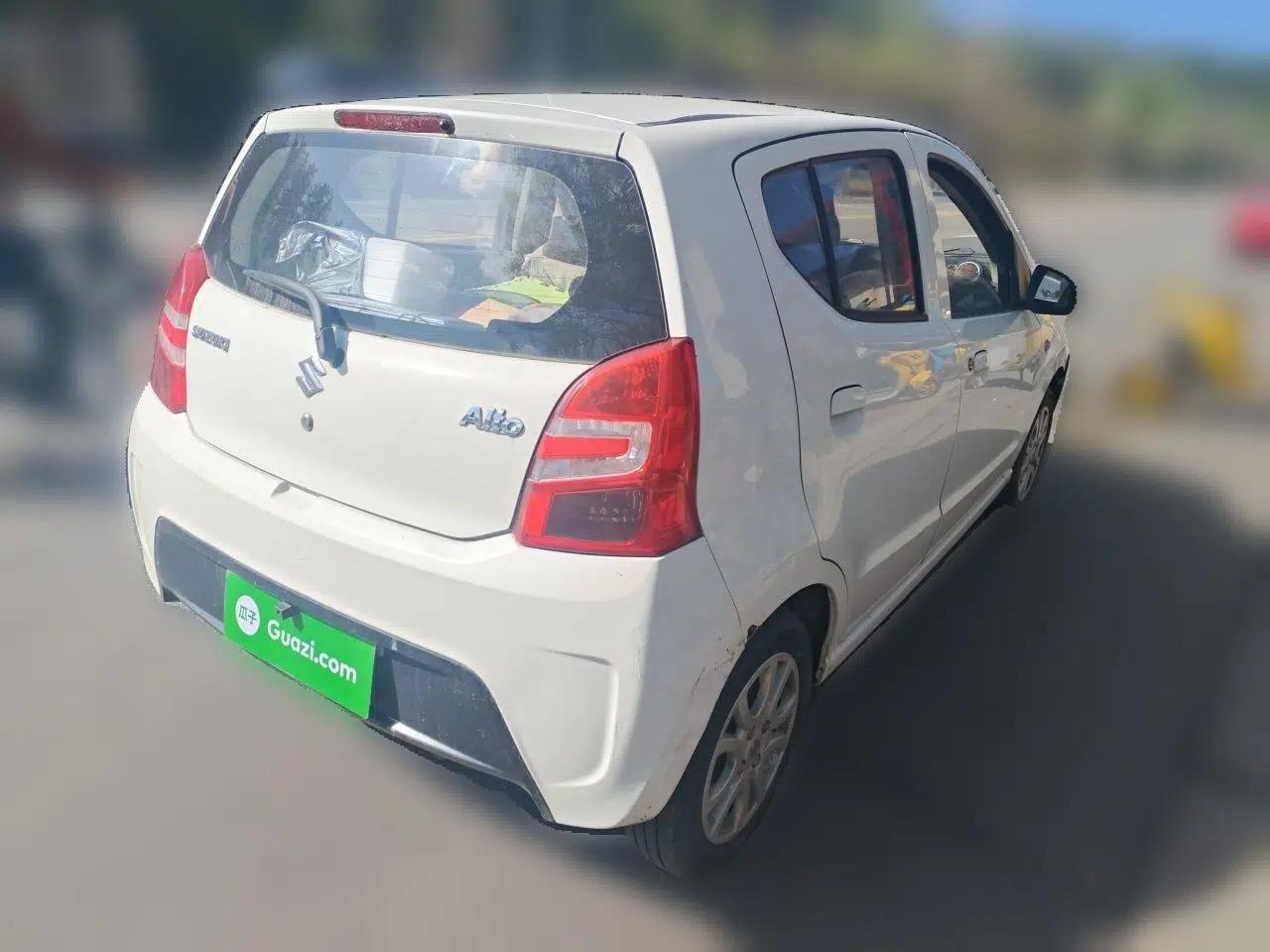 Suzuki Alto 2013 1.0L Manual Luxury Model — миниатюра 6
