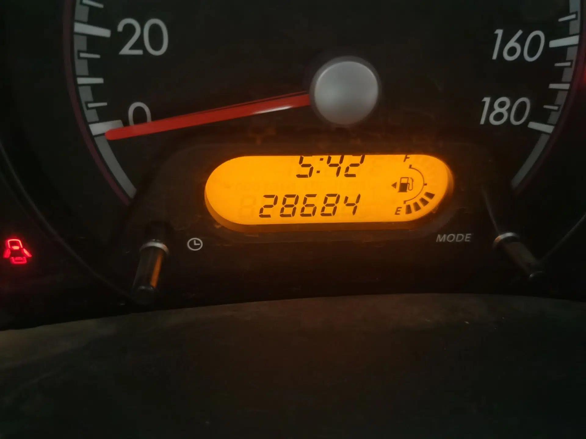 Suzuki Alto 2013 1.0L Manual Comfort Version — миниатюра 13
