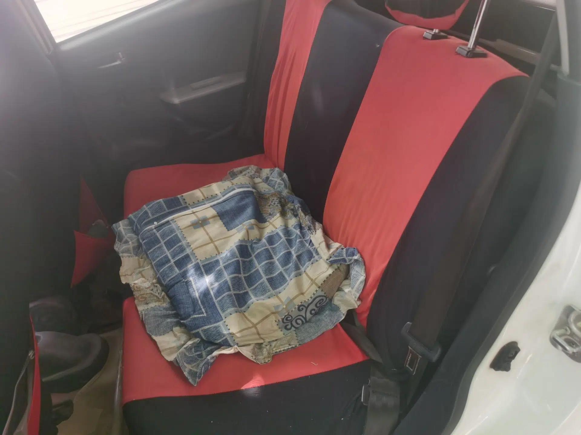Suzuki Alto 2013 1.0L Manual Comfort Version — миниатюра 18