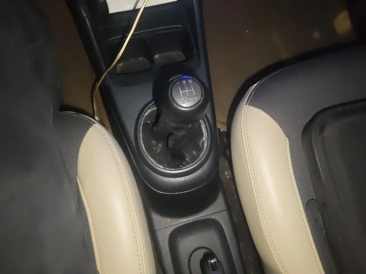 Suzuki Alto 2009 1.0L Manual Deluxe Edition — миниатюра 15