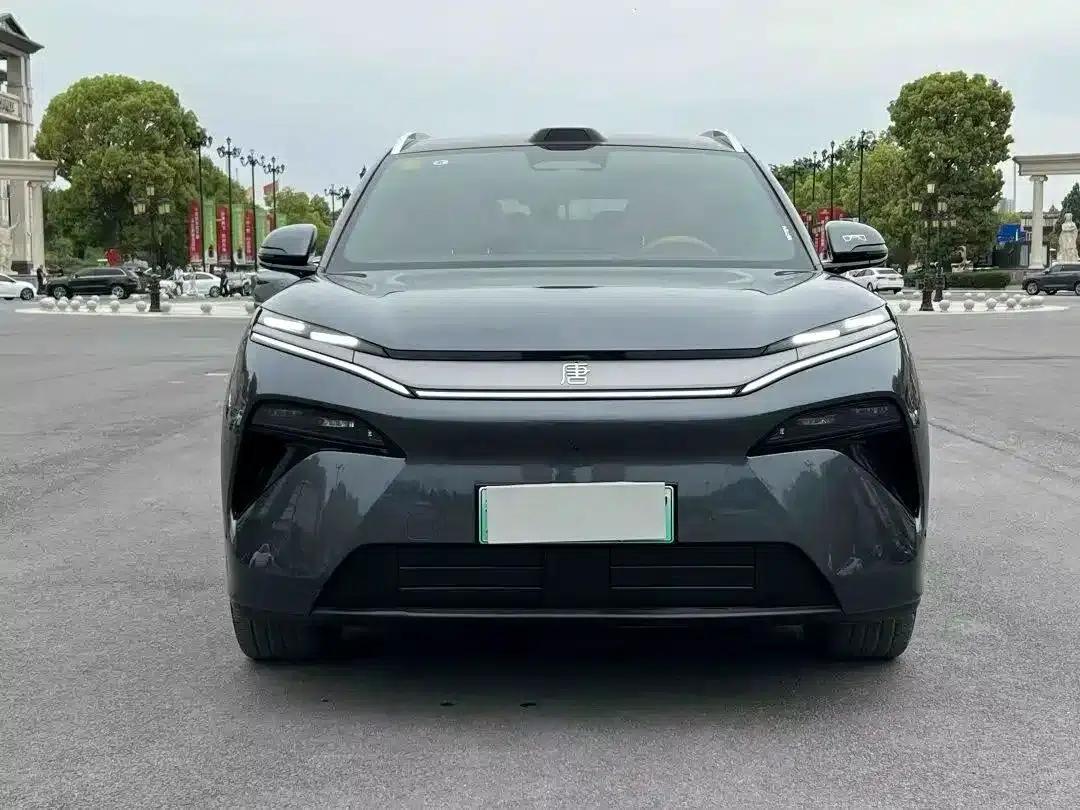 Tang L 2025 EV 600KM Four-Wheel Drive LiDAR Flagship Edition — миниатюра 2