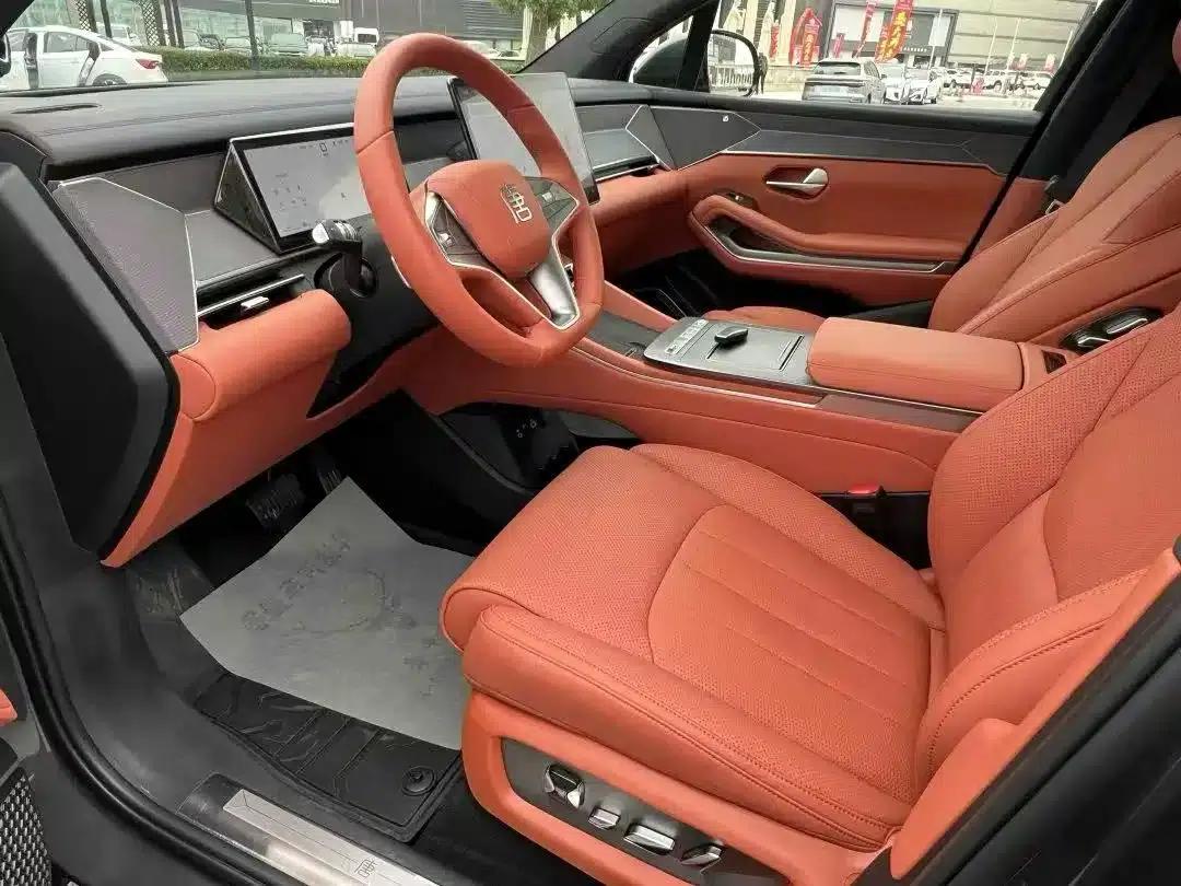 Tang L 2025 EV 600KM Four-Wheel Drive LiDAR Flagship Edition — миниатюра 5