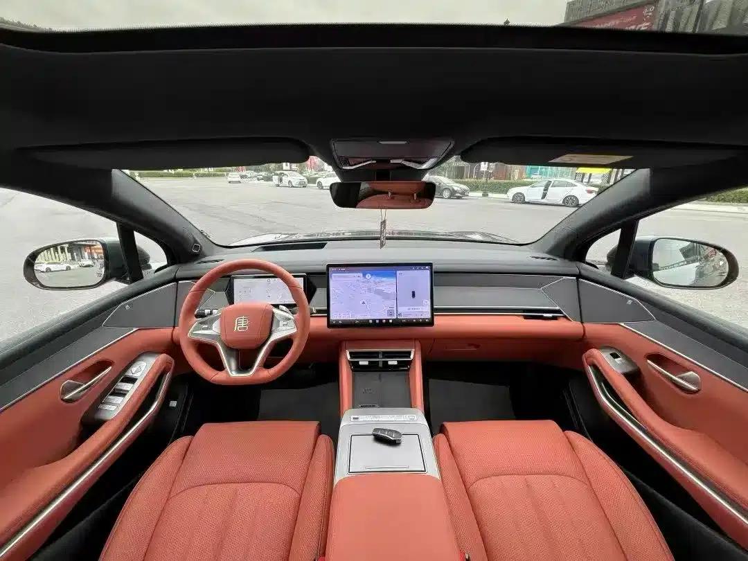 Tang L 2025 EV 600KM Four-Wheel Drive LiDAR Flagship Edition — миниатюра 6