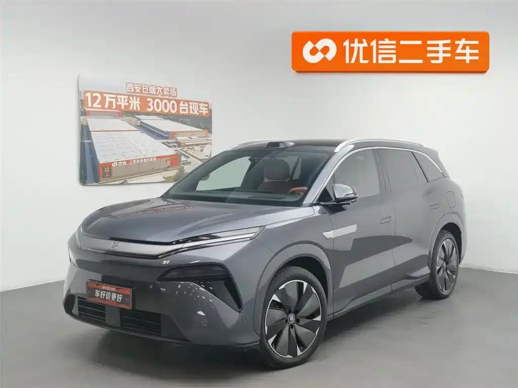 Tang L 2025 EV 600KM Four-Wheel Drive LiDAR Flagship Edition — миниатюра 1
