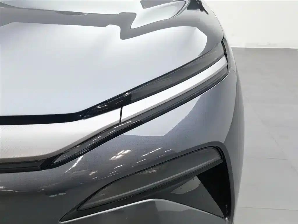 Tang L 2025 EV 600KM Four-Wheel Drive LiDAR Flagship Edition — миниатюра 7
