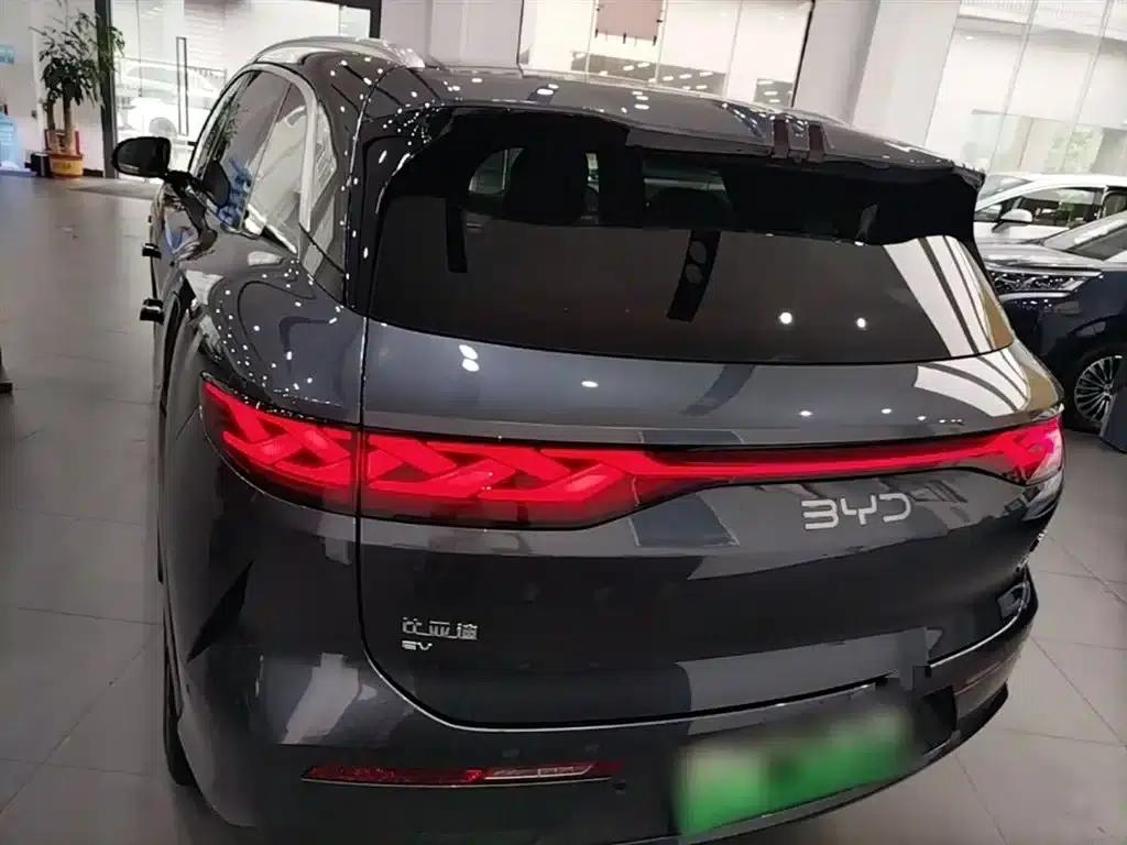 Tang L 2025 EV 600KM Four-Wheel Drive LiDAR Flagship Edition — миниатюра 6
