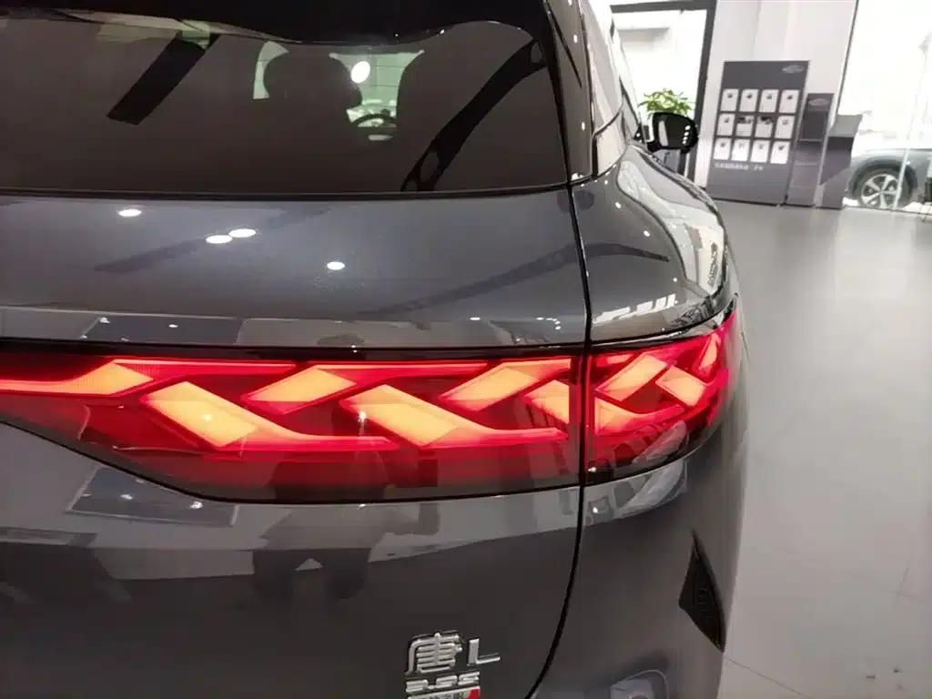 Tang L 2025 EV 600KM Four-Wheel Drive LiDAR Flagship Edition — миниатюра 8