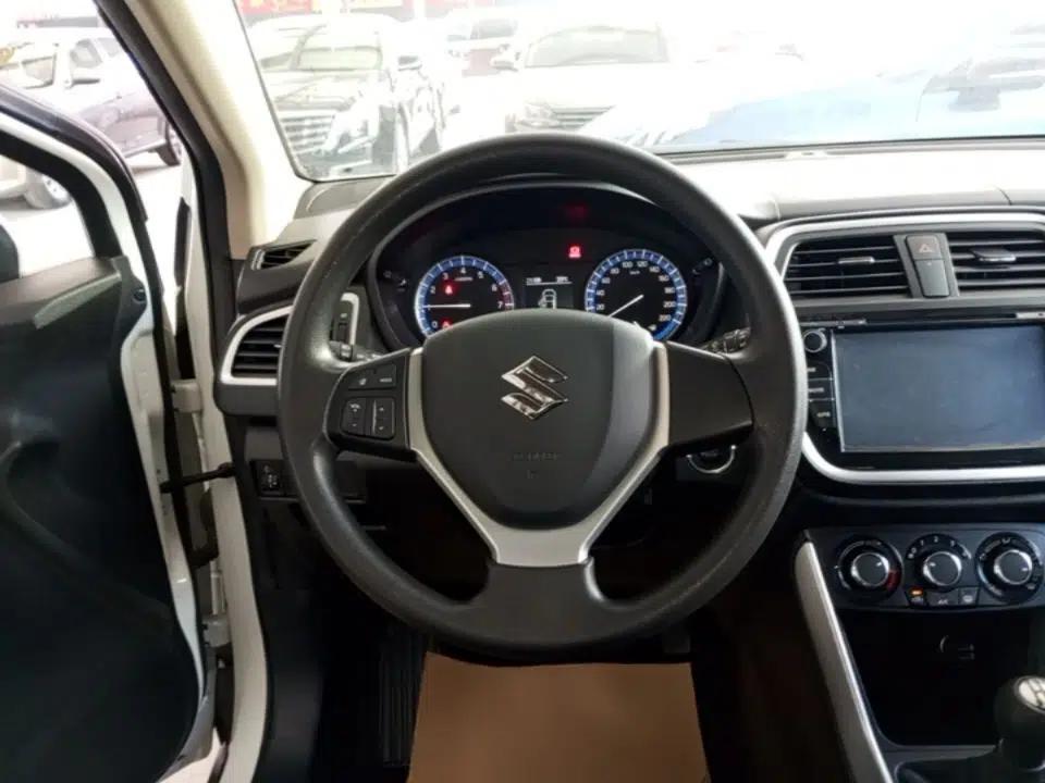 Suzuki S-Cross 2014 1.6L Manual Two-Wheel Drive Entry Model — миниатюра 14