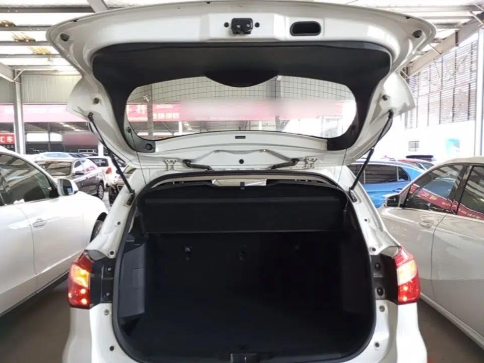 Suzuki S-Cross 2014 1.6L Manual Two-Wheel Drive Entry Model — миниатюра 22