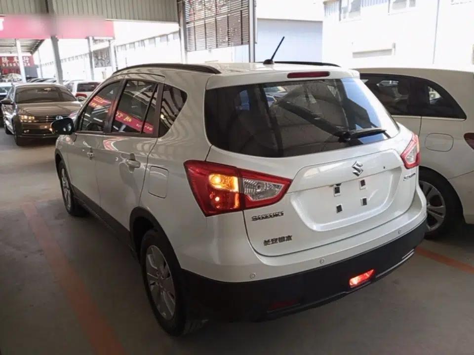 Suzuki S-Cross 2014 1.6L Manual Two-Wheel Drive Entry Model — миниатюра 4