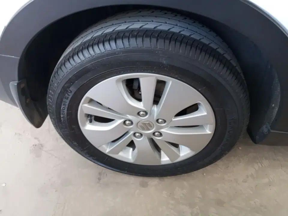 Suzuki S-Cross 2014 1.6L Manual Two-Wheel Drive Entry Model — миниатюра 10